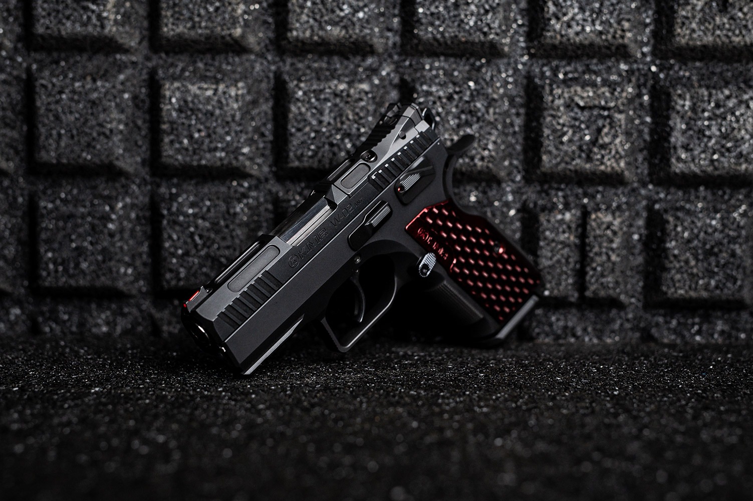 KMR-W-02-ANT_KristynaFresh-7059 KMR-W-02-ANT_KristynaFresh-7059